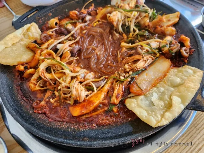 세트에 포함된 뜨끈한 숭늉
