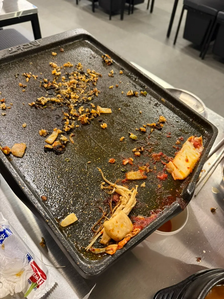 늦은 저녁 슈퍼냉삼 상봉본점 내부