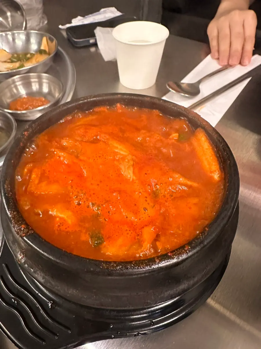 위생적으로 관리된 슈퍼냉삼 수저