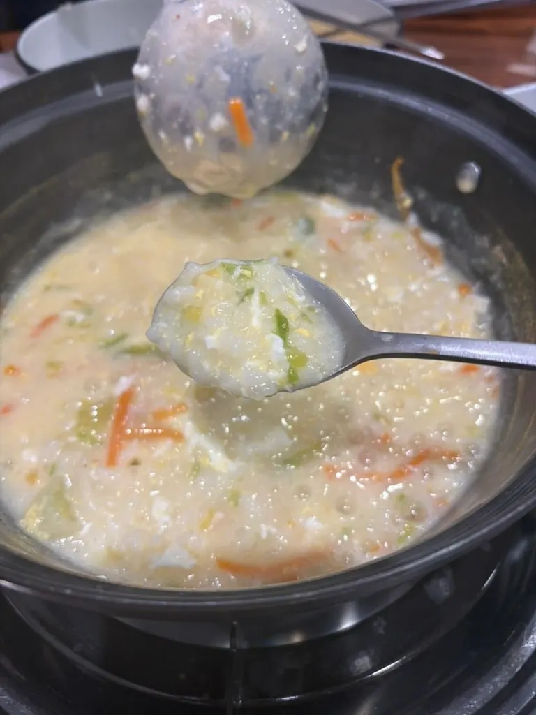 칼국수 국물에 만든 계란죽