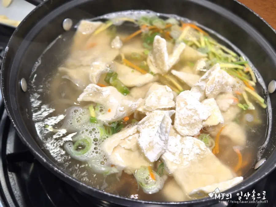 Sujebi sari added to the kalguksu