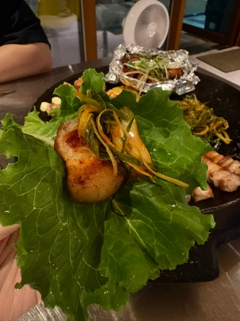 깊은 맛의 멜젓 곁들임
