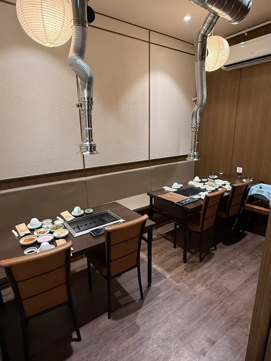 Indoor table area at Gochang Pungcheon Eel