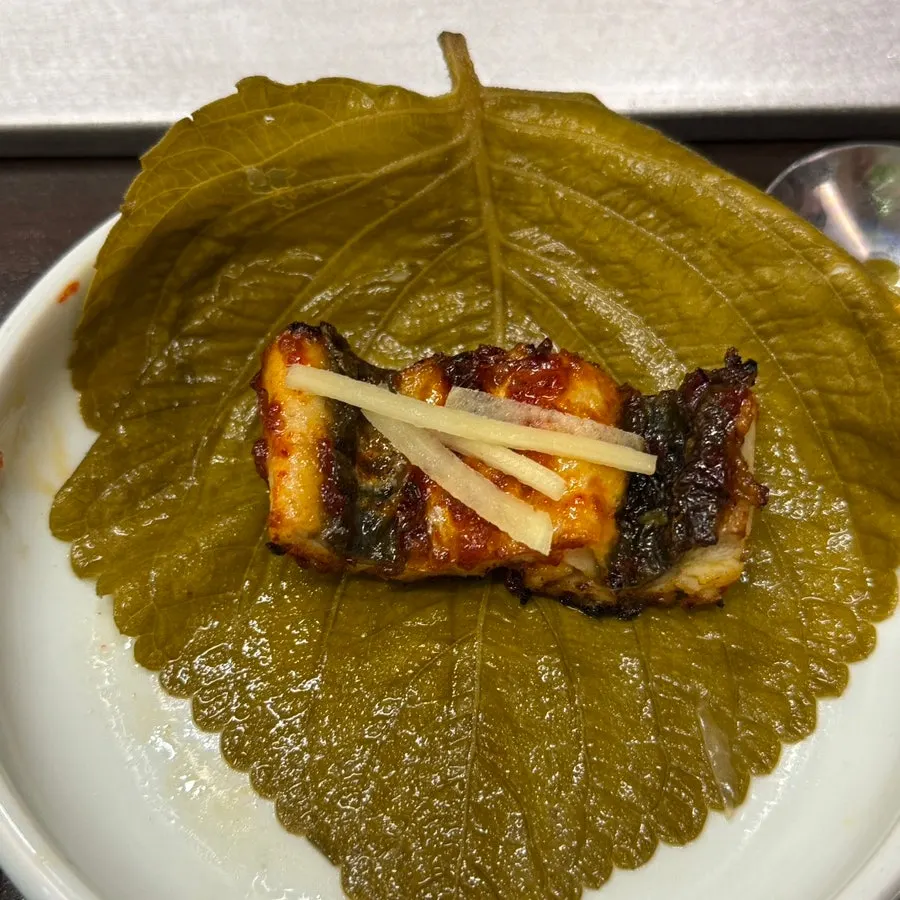Flavorful gochujang-grilled eel