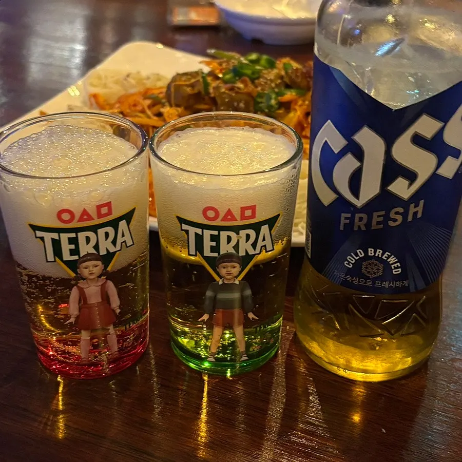 살사크리올라 소스와 피자