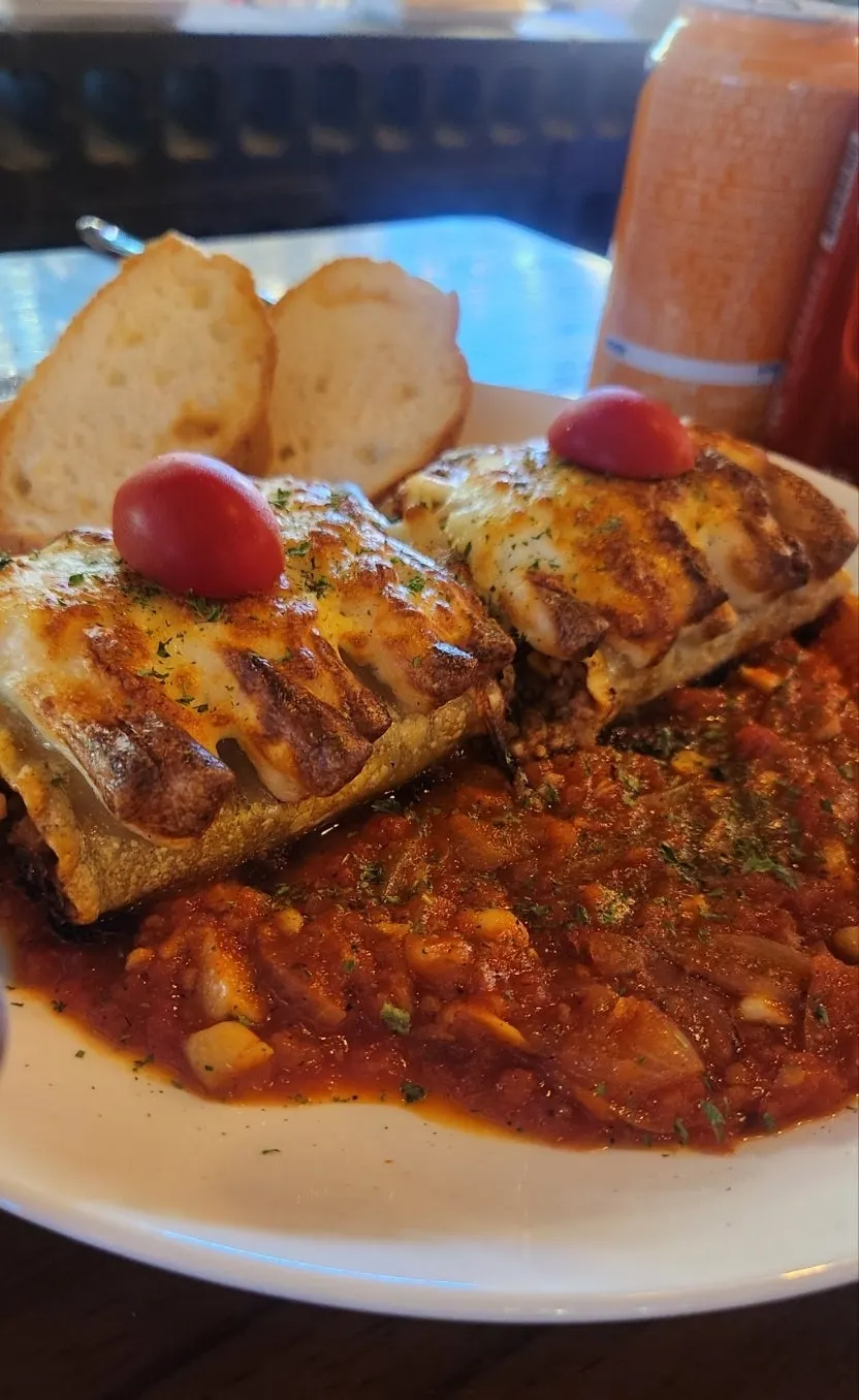 Beef roll lasagna with a distinctive appearance