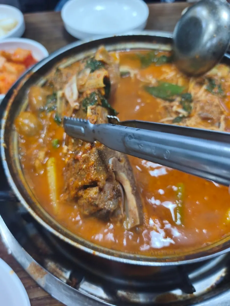 Meaty gamjatang pork spine bones
