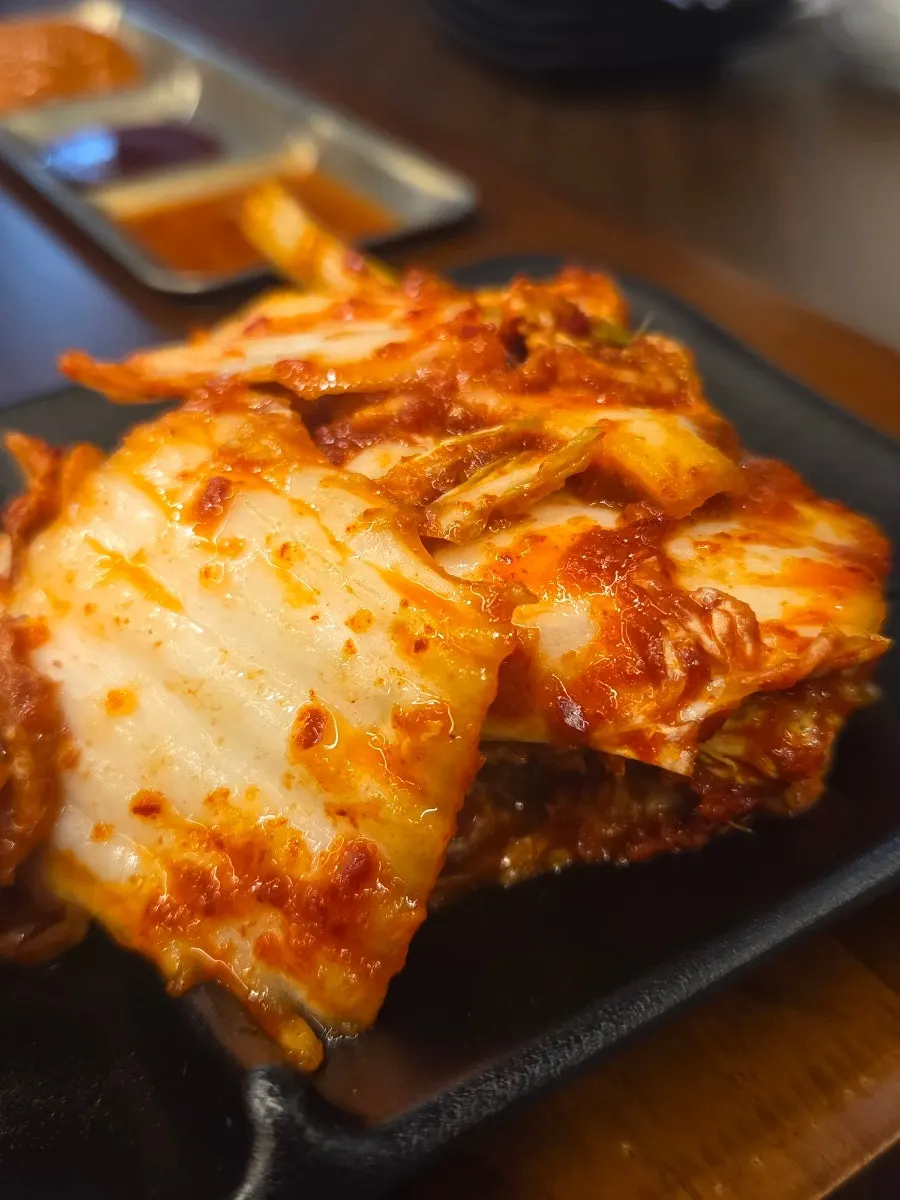 상추와 깻잎, 채소 스틱 쌈채소 접시
