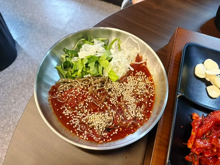 Jokbal spread served with plenty of vegetables