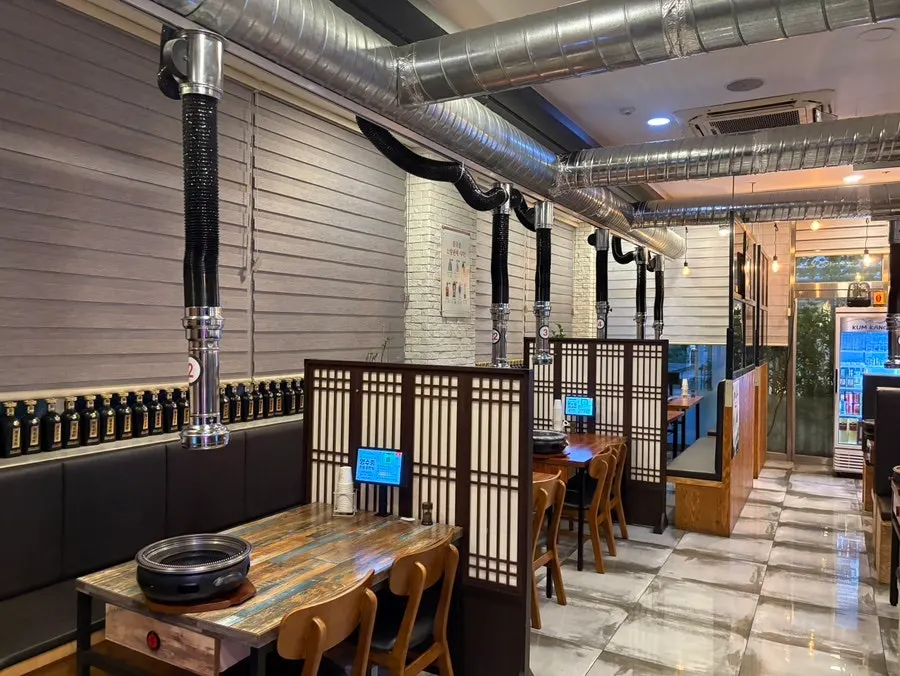 Exterior of Hwaro Yangmi Gwanggyo Sanghyeon Station Branch on the 1st floor of Gwanggyo Advance Hill