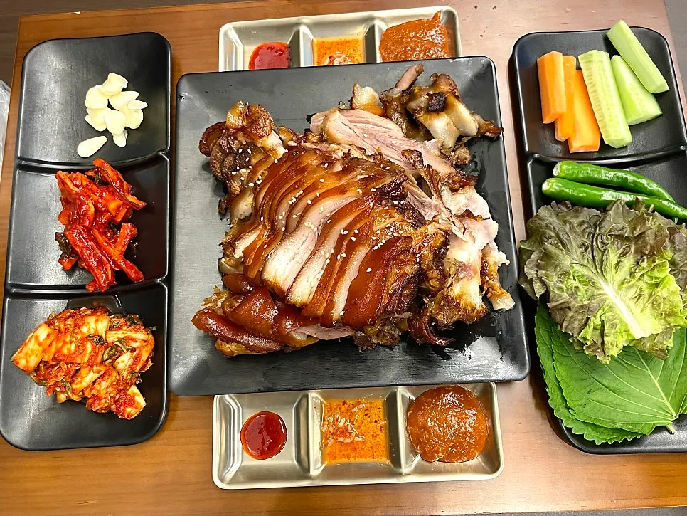 Introduction to Cheongdam Jokbal Gwanggyo Sanghyeon Branch