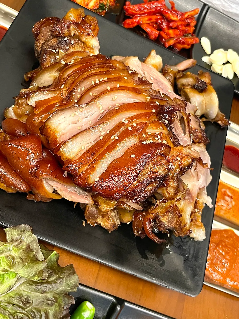 Tender and chewy jokbal