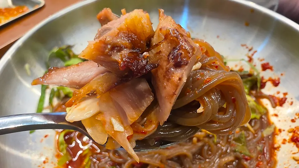 족발과 막국수 조합