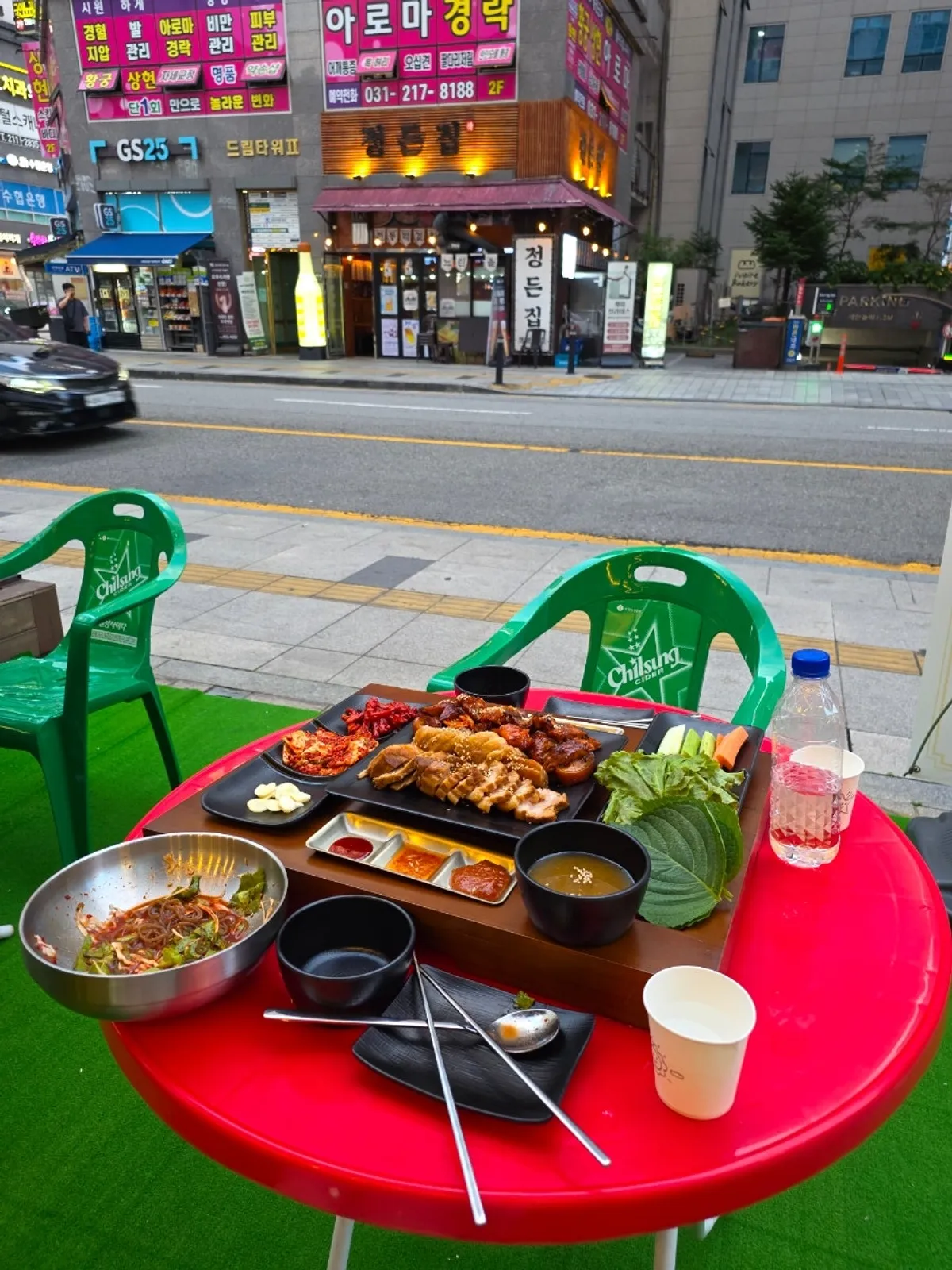 야장 족발 보쌈 식사 한상