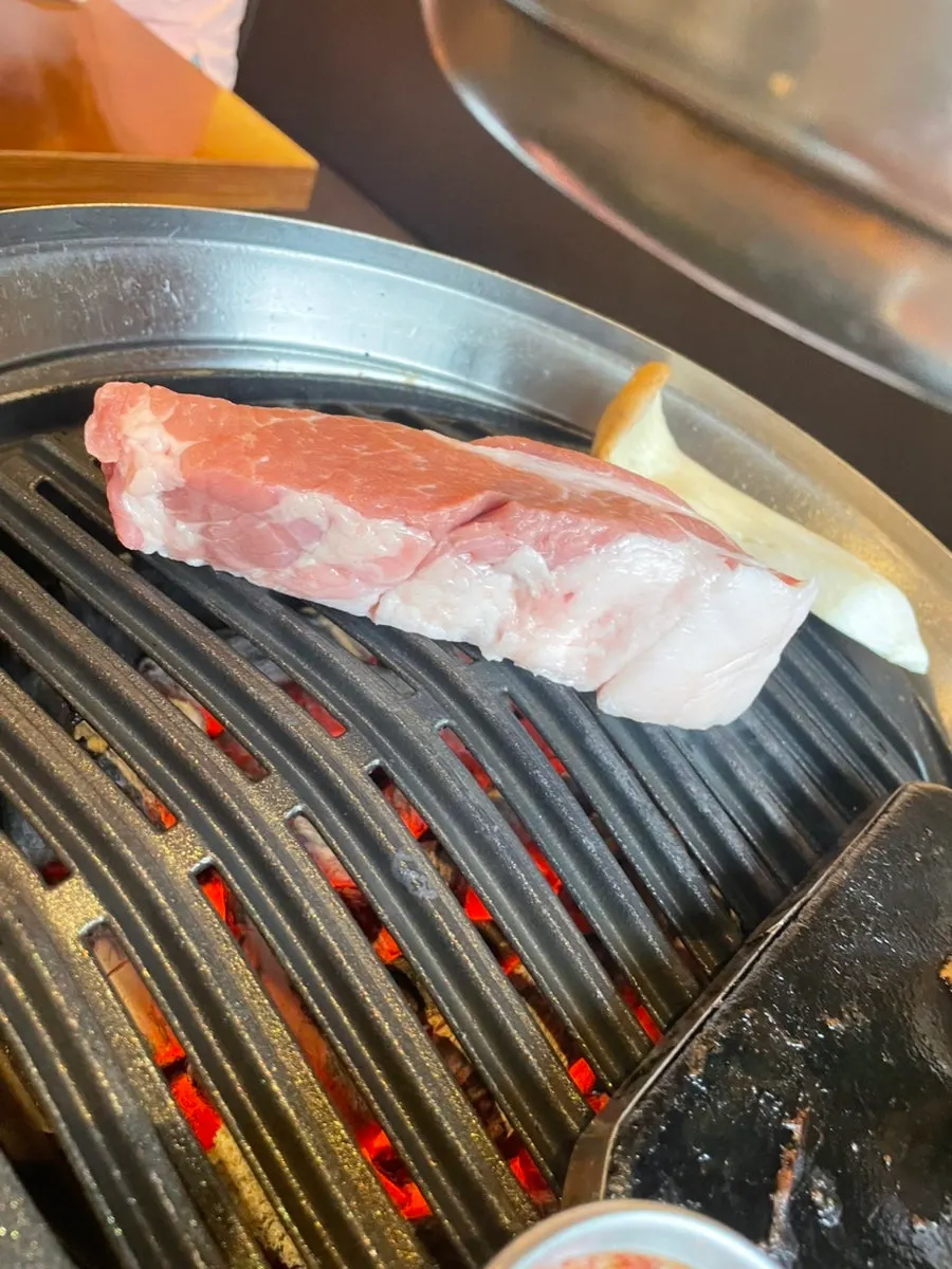 추가 주문한 목살