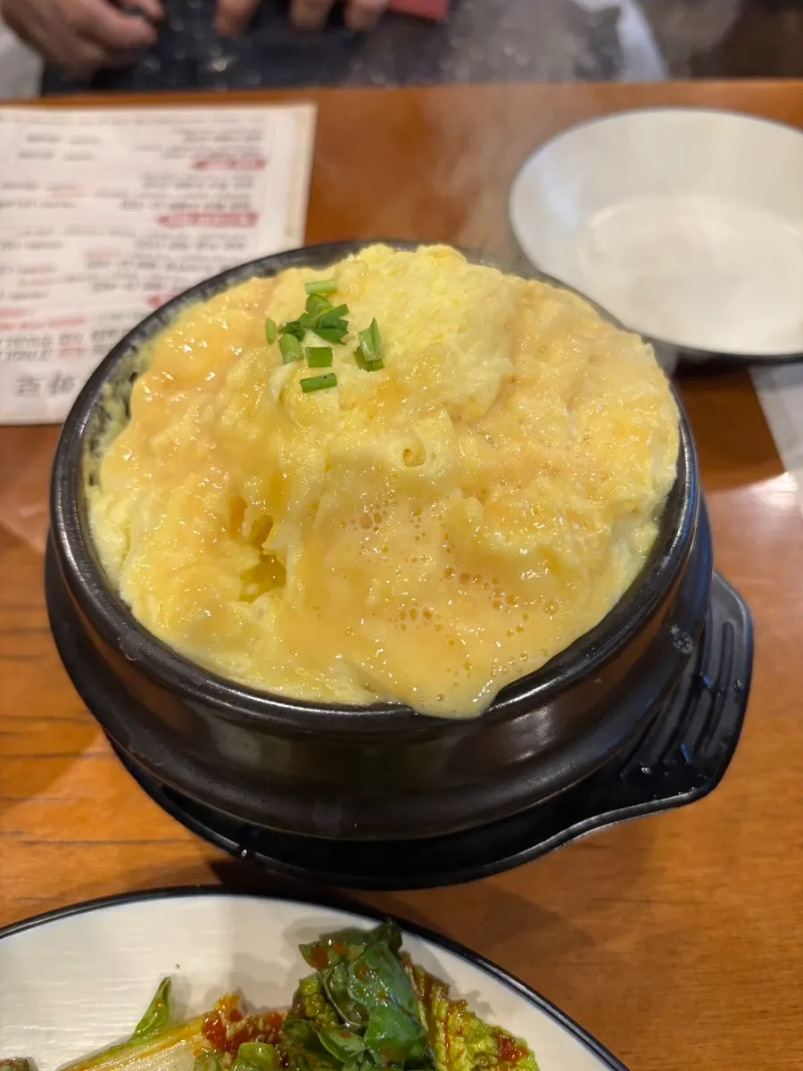 금돈화로 상일동역점 홀 분위기