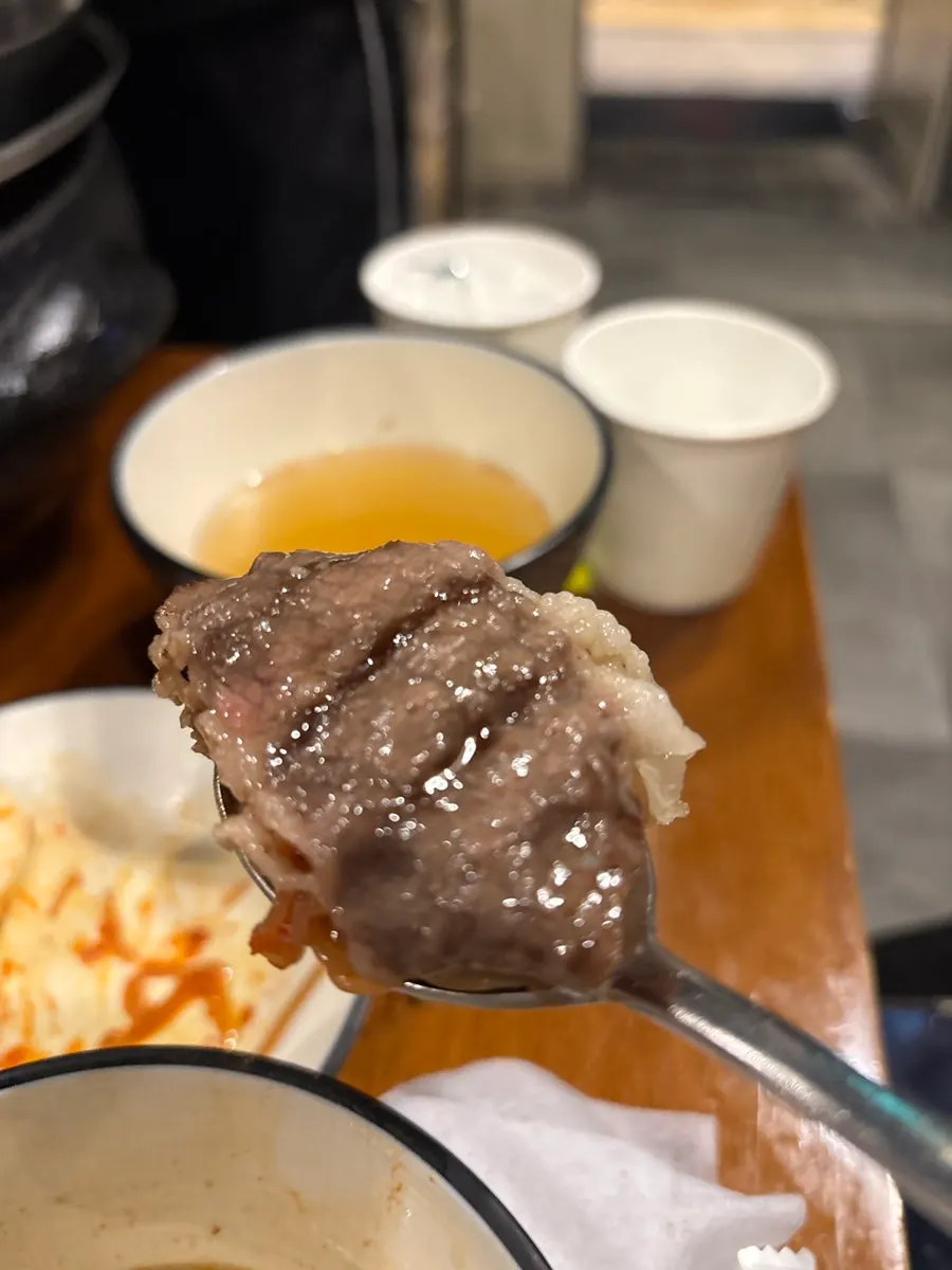 비빔냉면과 차돌박이 조합