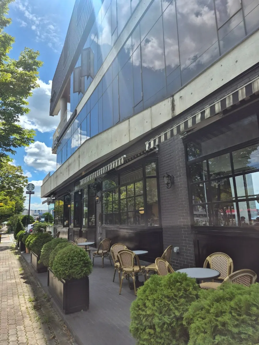 Bueokgan Sangmu Branch location and parking information