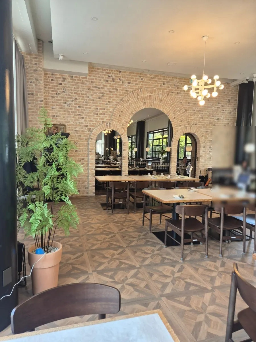 European-style restaurant interior at Bueokgan Sangmu Branch