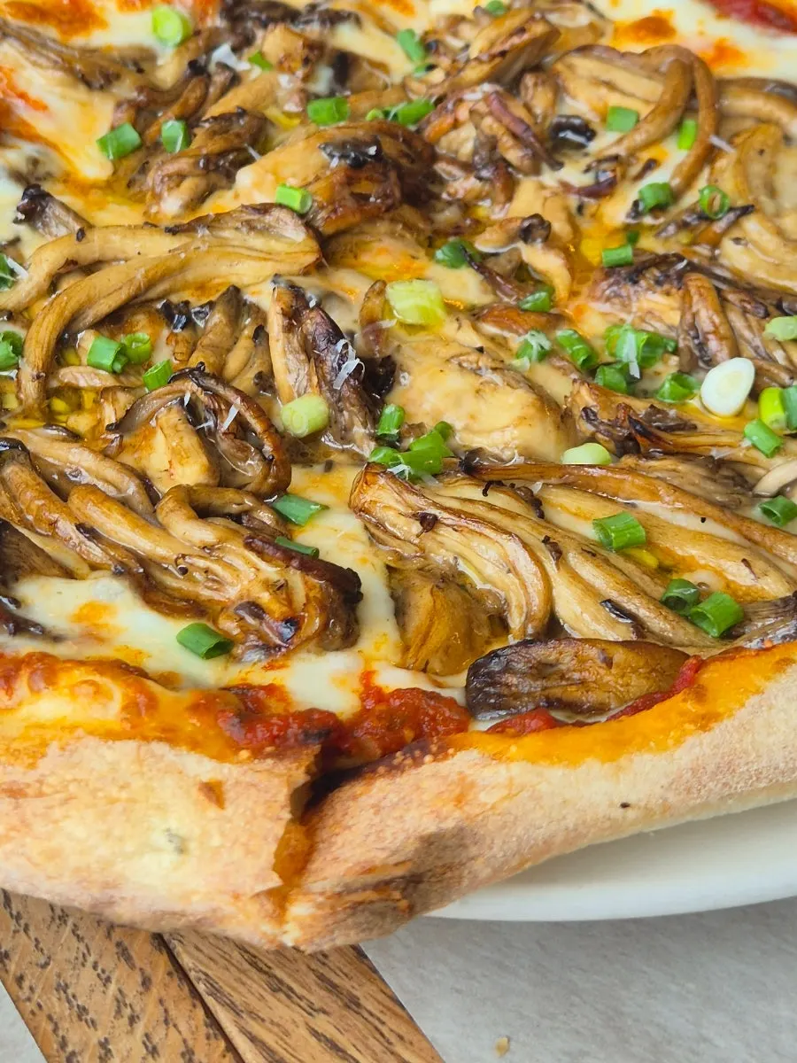 Truffle mushroom pizza dough and mushrooms