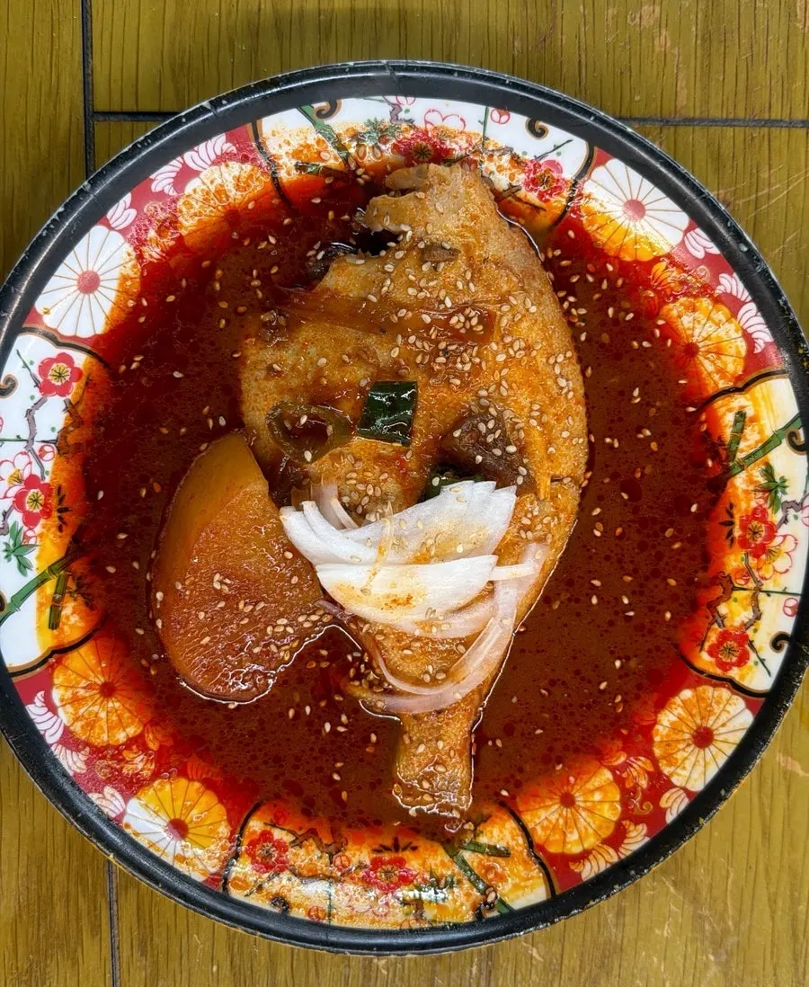 Samhap with bossam, fermented skate, and aged kimchi