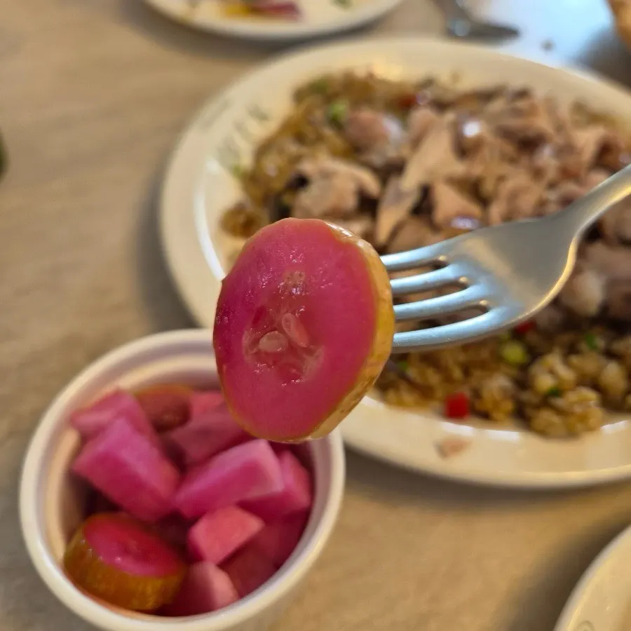 Tangy pickles served with pizza
