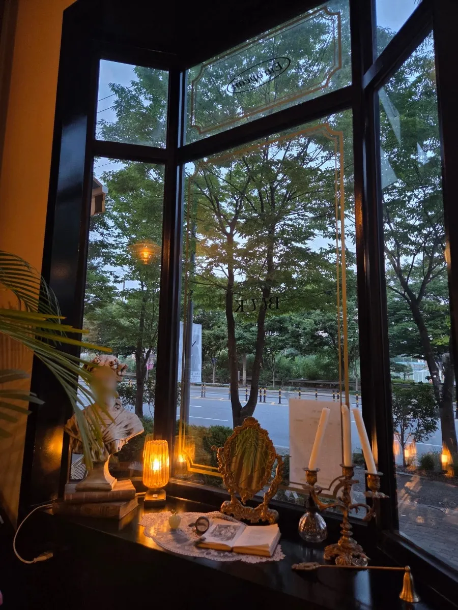 Bueokgan Sangmu Branchの店舗外観写真