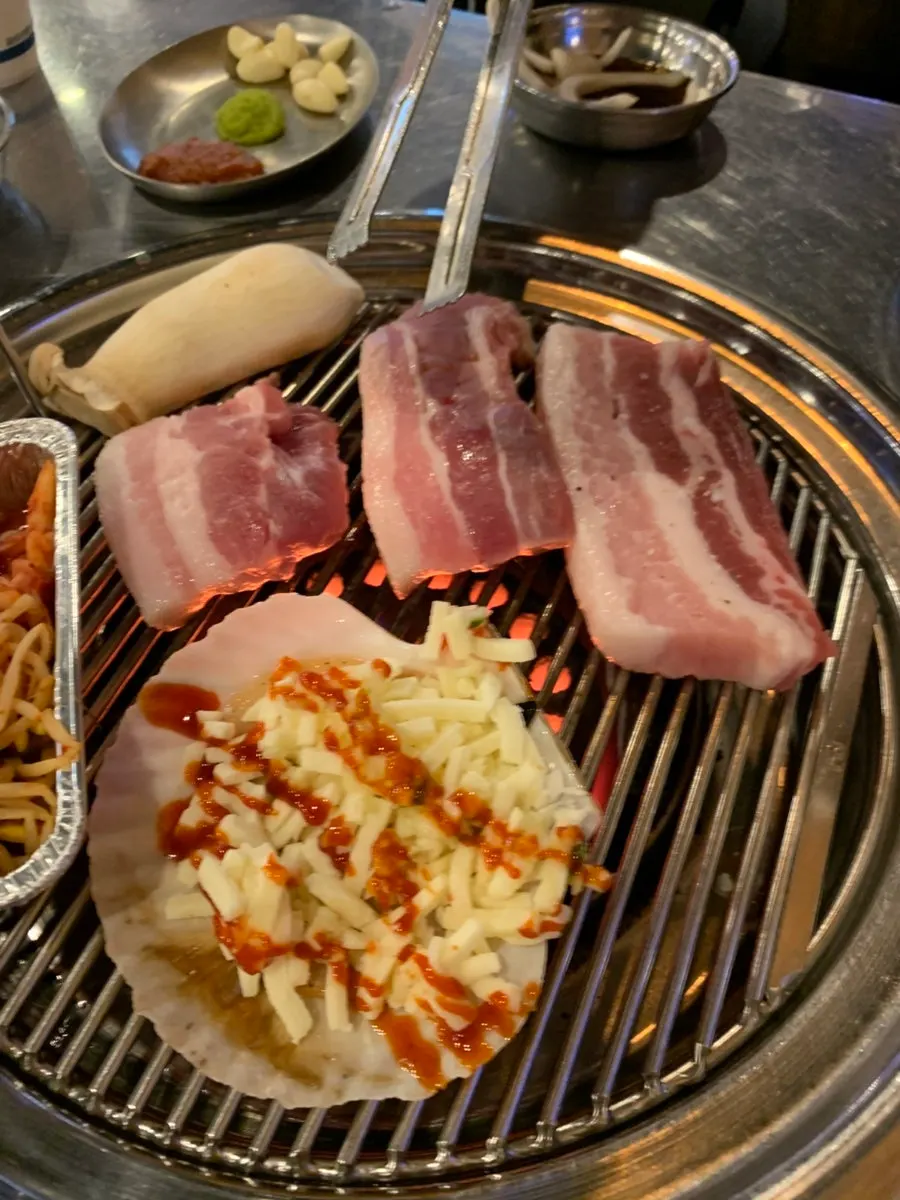 A generous plate of cheese scallops