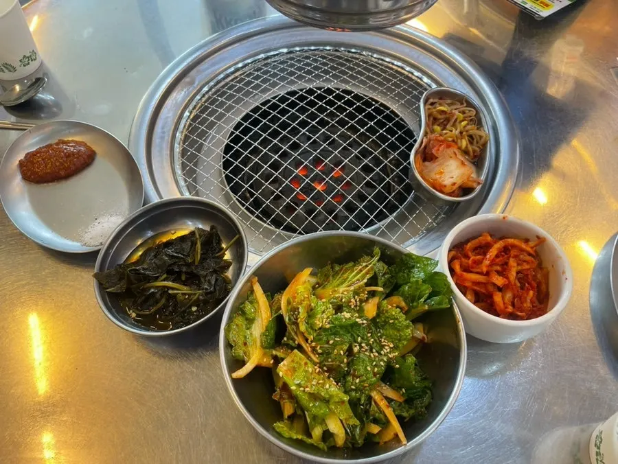 돼지막창 100g 소분 접시