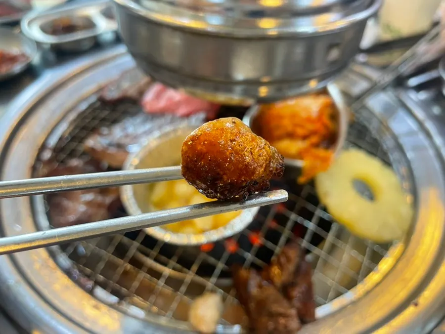 된장찌개와 공기밥 한 상