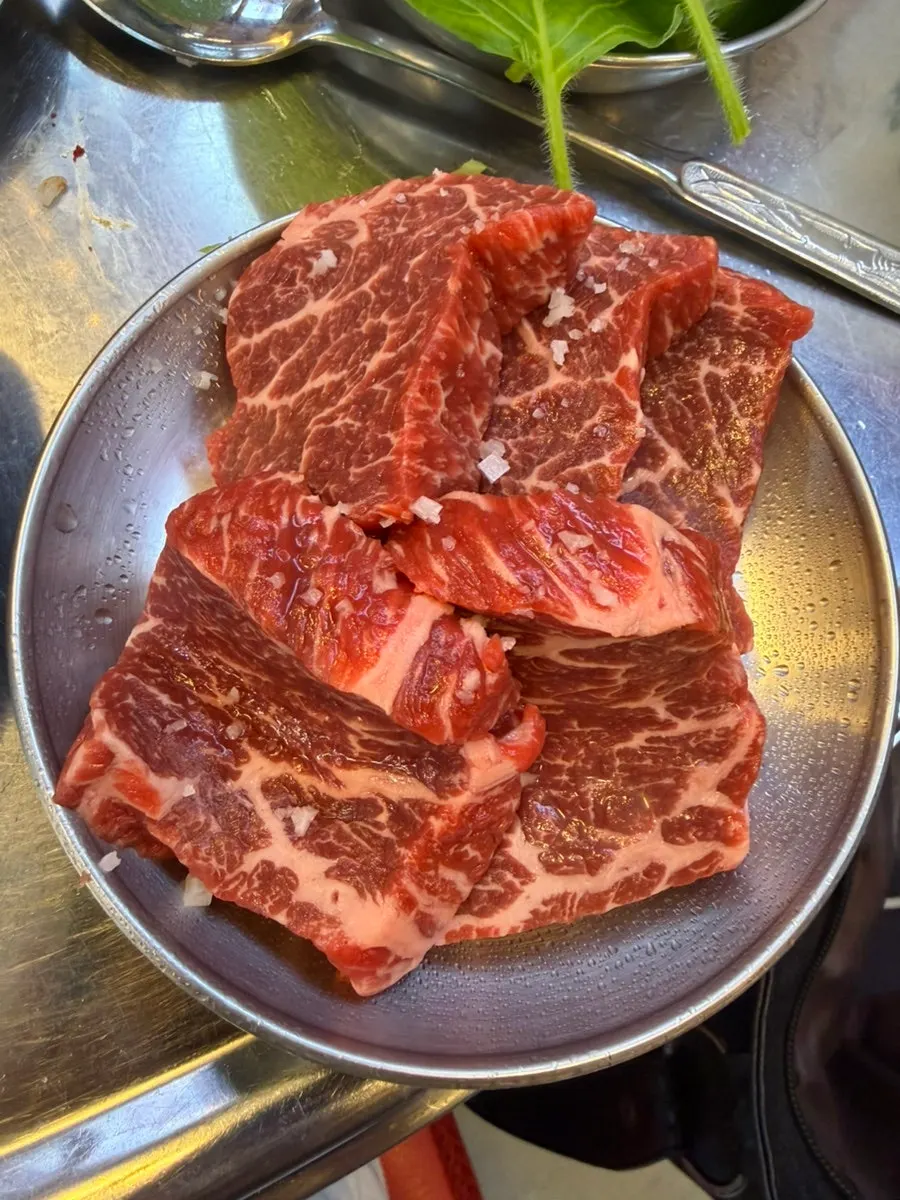 연탄불에 굽는 살치살
