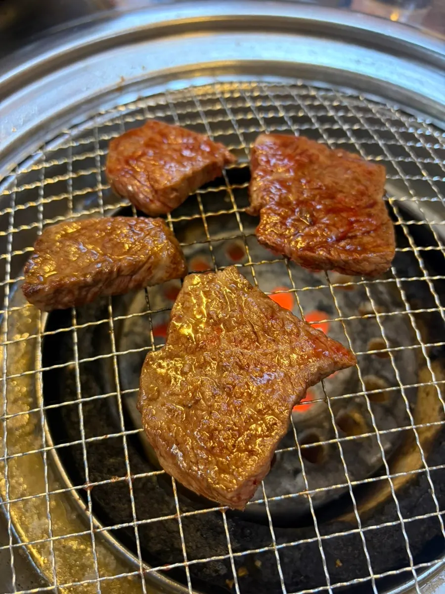 잘 익은 살치살 단면