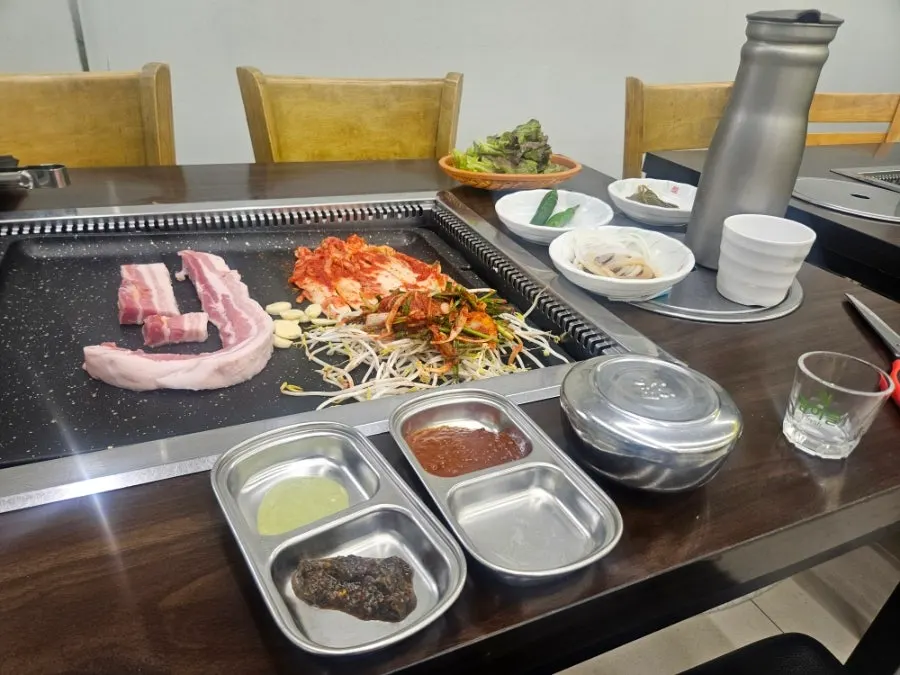 Pork belly table setting