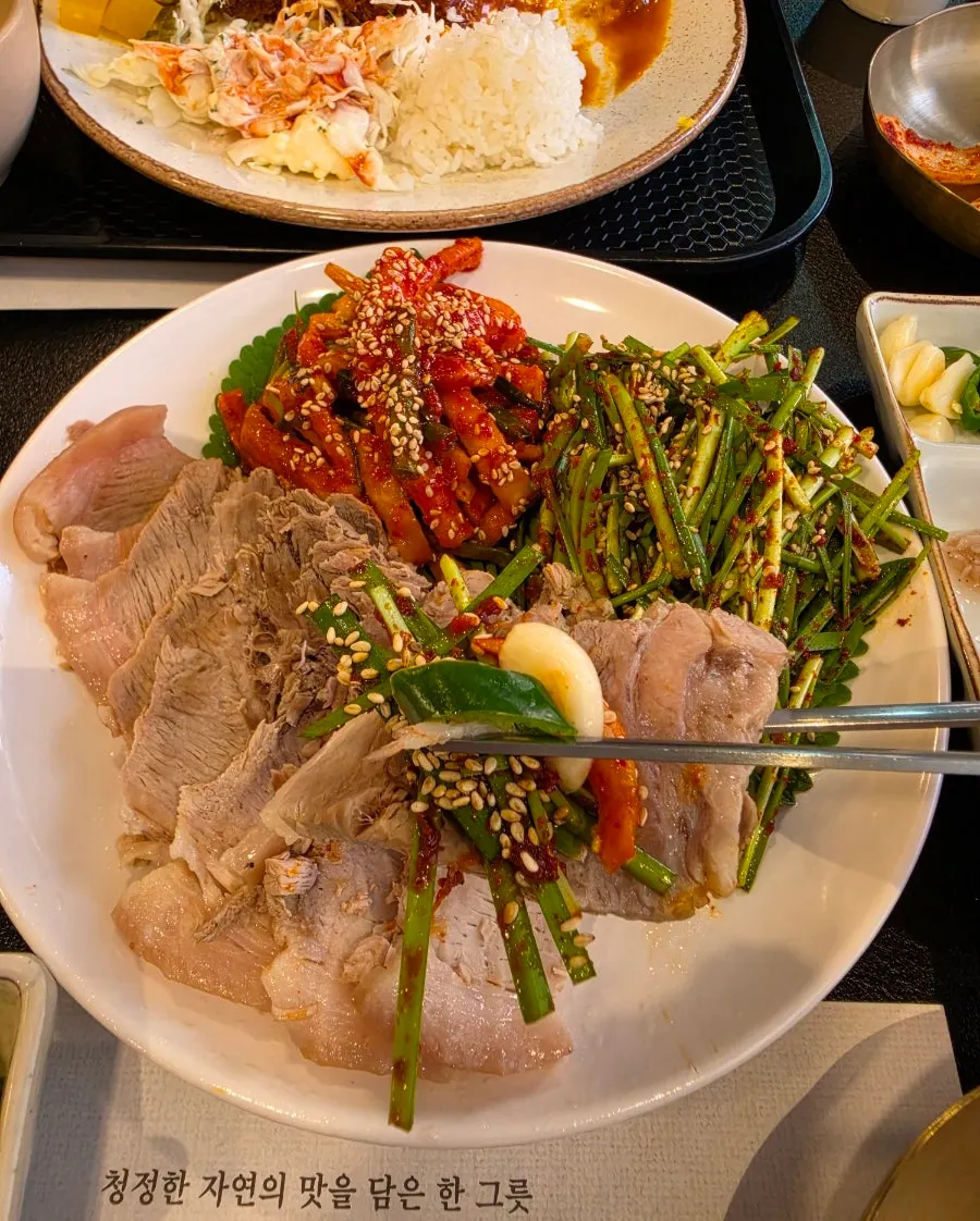 Tender piece of boiled pork at Sangol Chueojeong