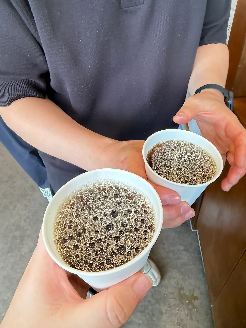 후식으로 뽑아 마신 믹스커피 한 잔