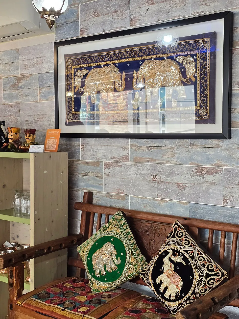 Interior with traditional Indian ornaments and lighting