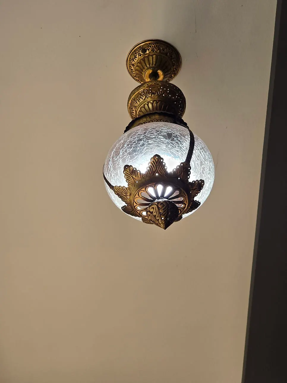Taj Mahal palace-like kitchen structure
