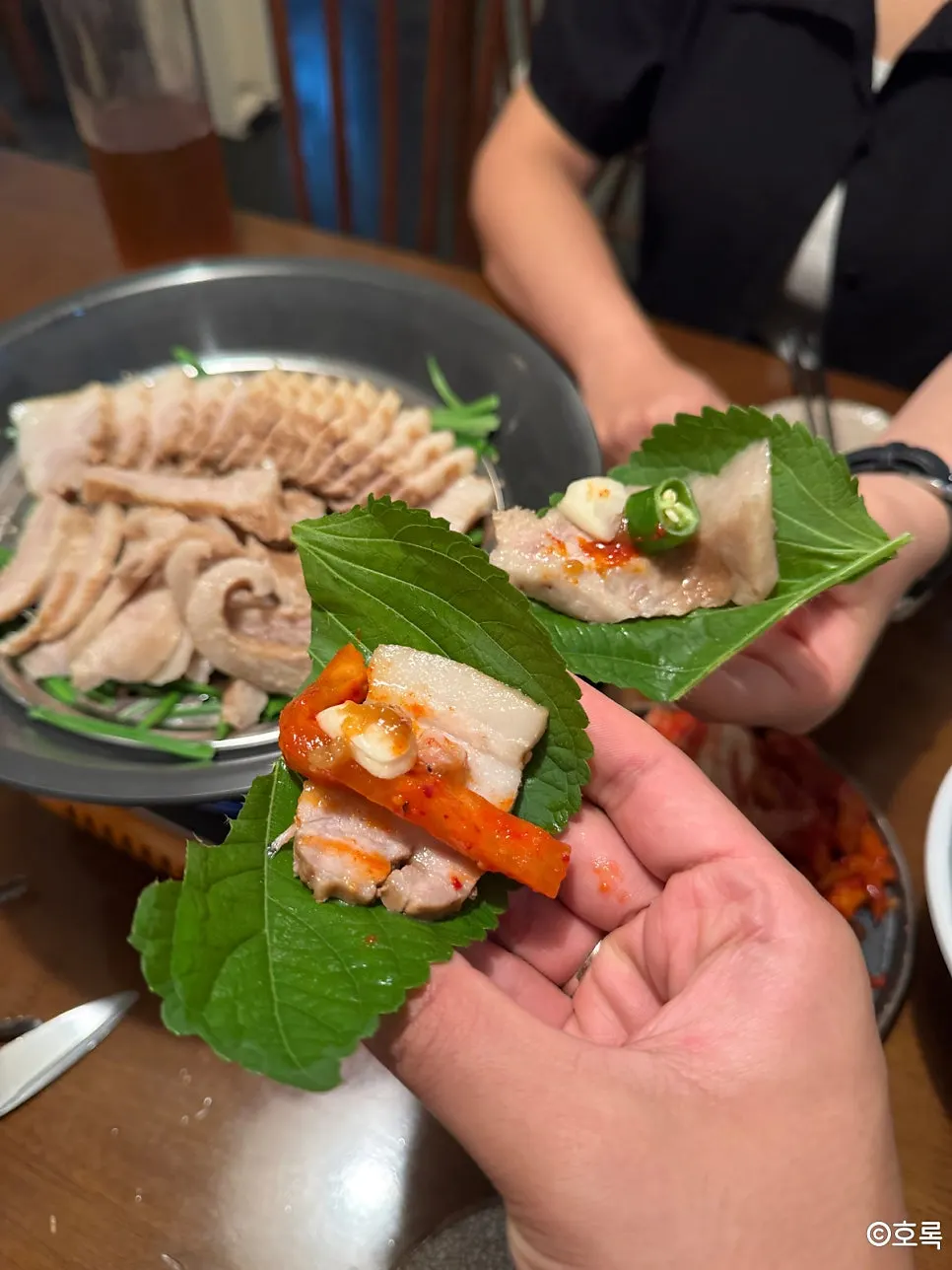 Suyuk and vegetables for kalguksu