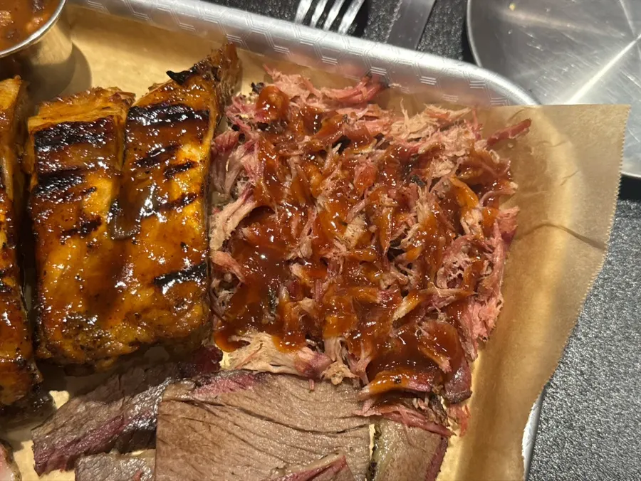 BBQ ribs in two chosen flavors