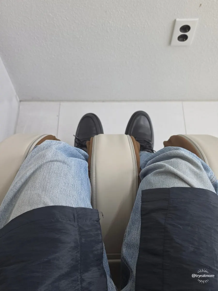 Shampoo room space with the massage chair