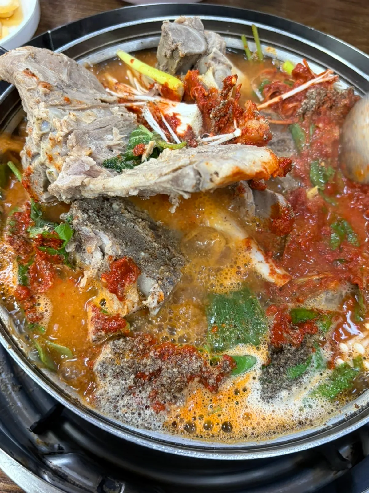 Small-size gamjatang with meaty bones