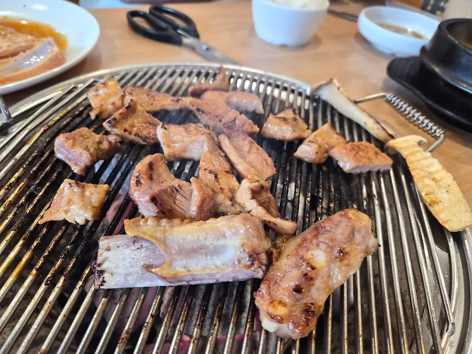안내 방법대로 구운 양념갈비