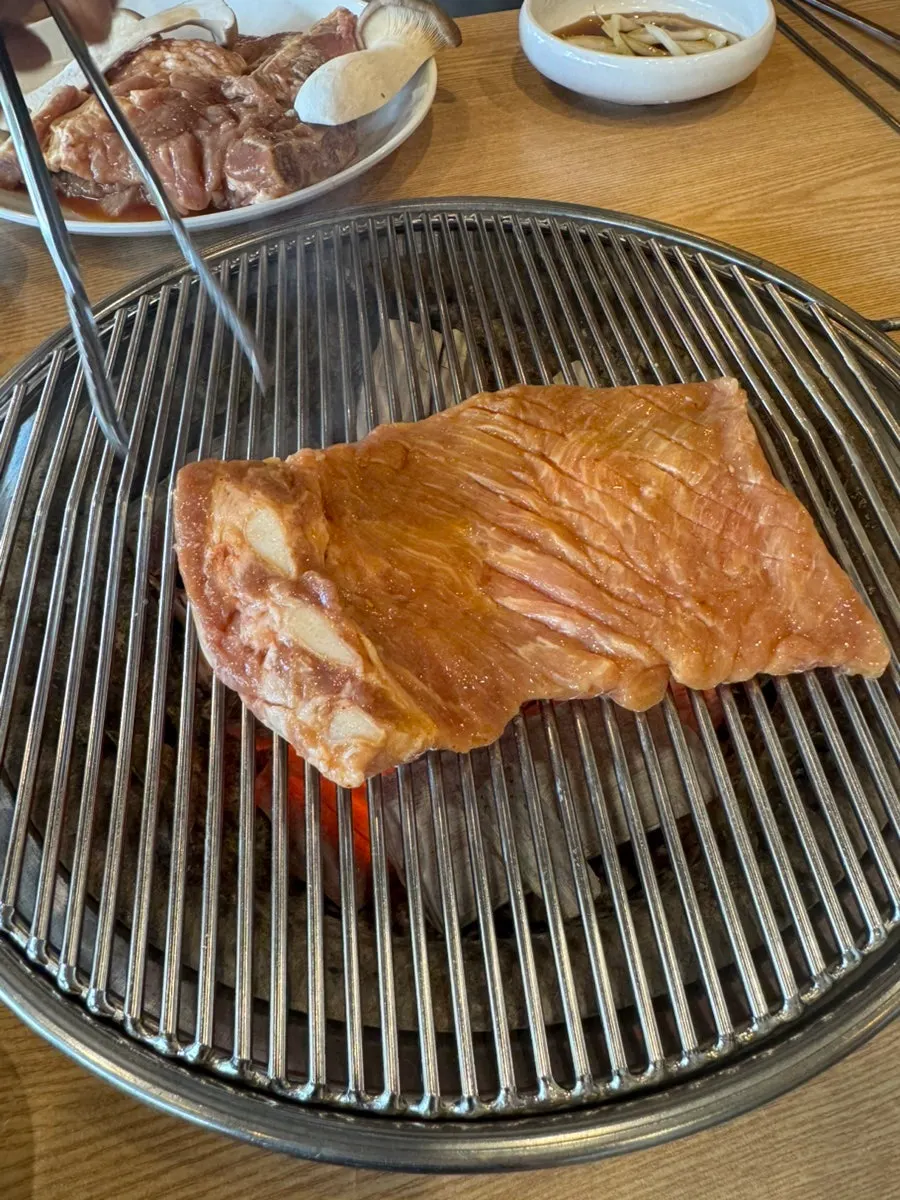 3 servings of thick pork galbi with king oyster mushrooms