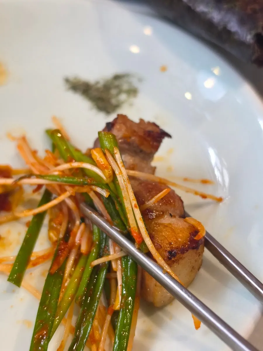 Pork wrapped with yeast pickled chili paste