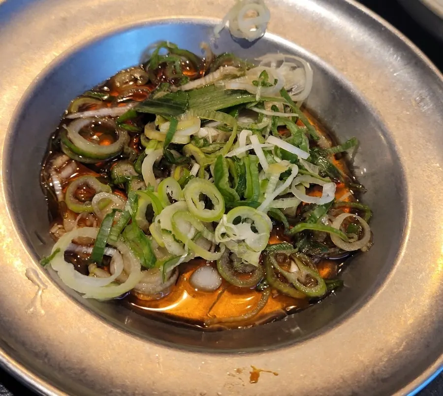 산솔 신논현점 기본 반찬 한상 구성