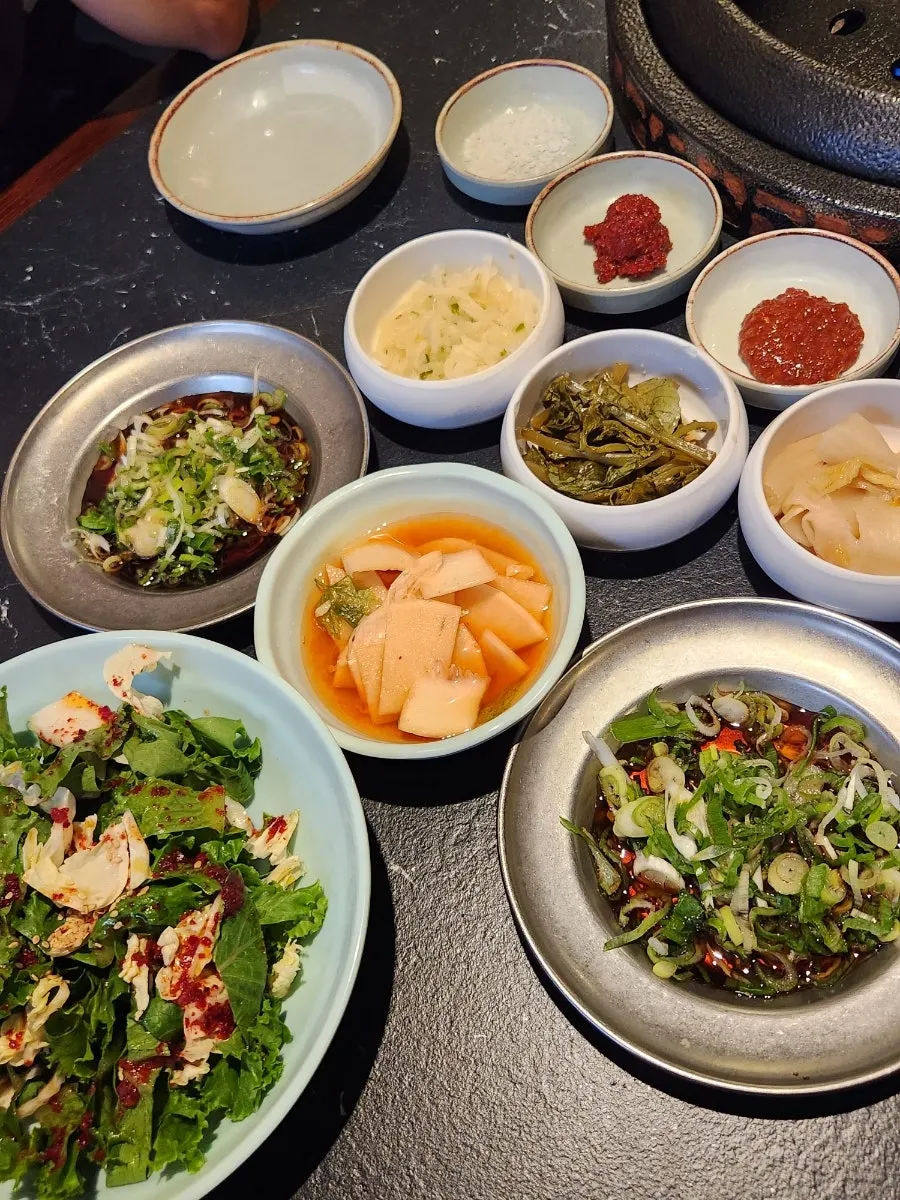 숙성육 종류가 적힌 산솔 신논현점 메뉴판