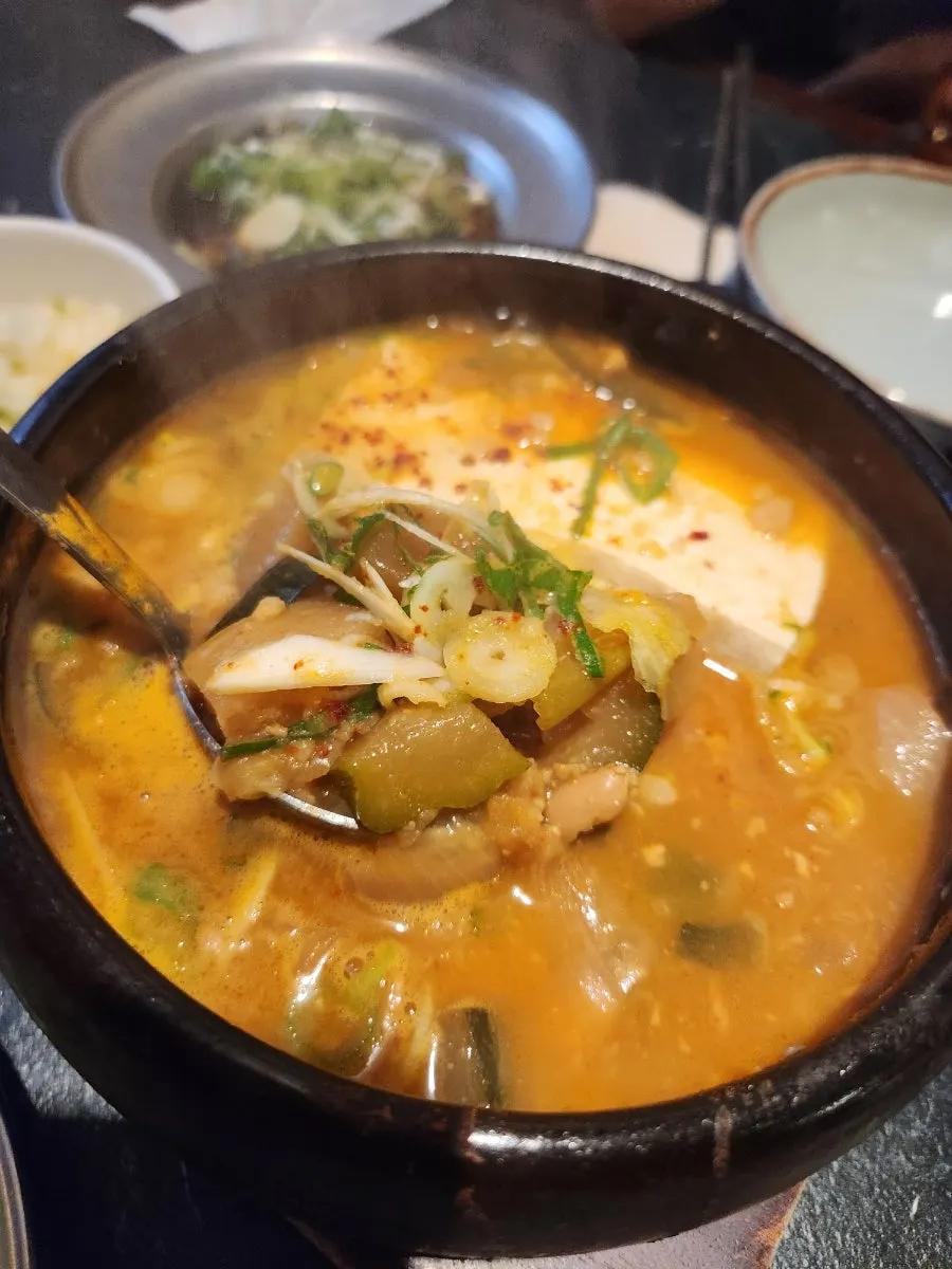 고기와 함께 나온 버섯, 애호박 구이