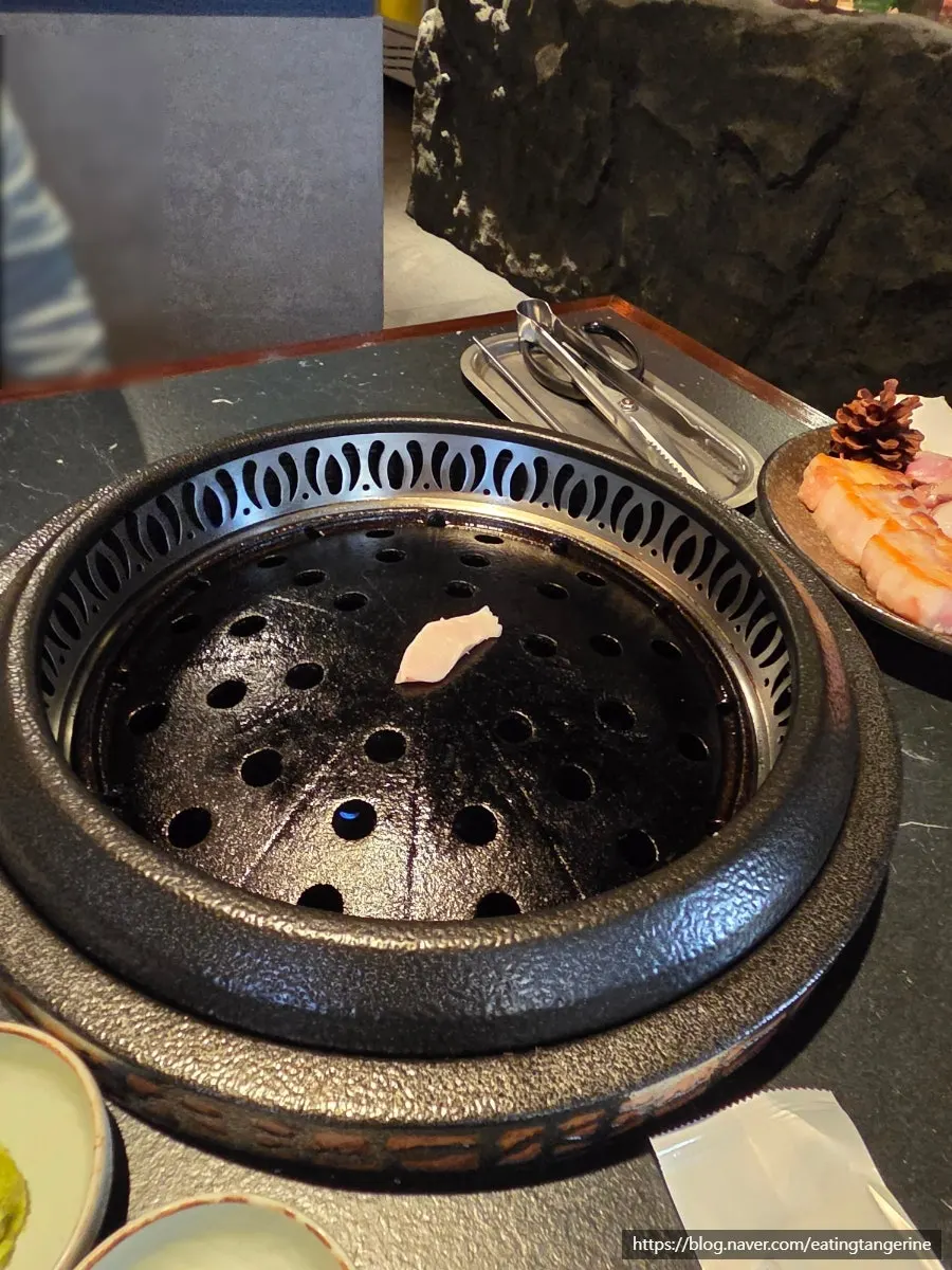 삼겹살 목살 꼬들살로 구성된 세트 고기