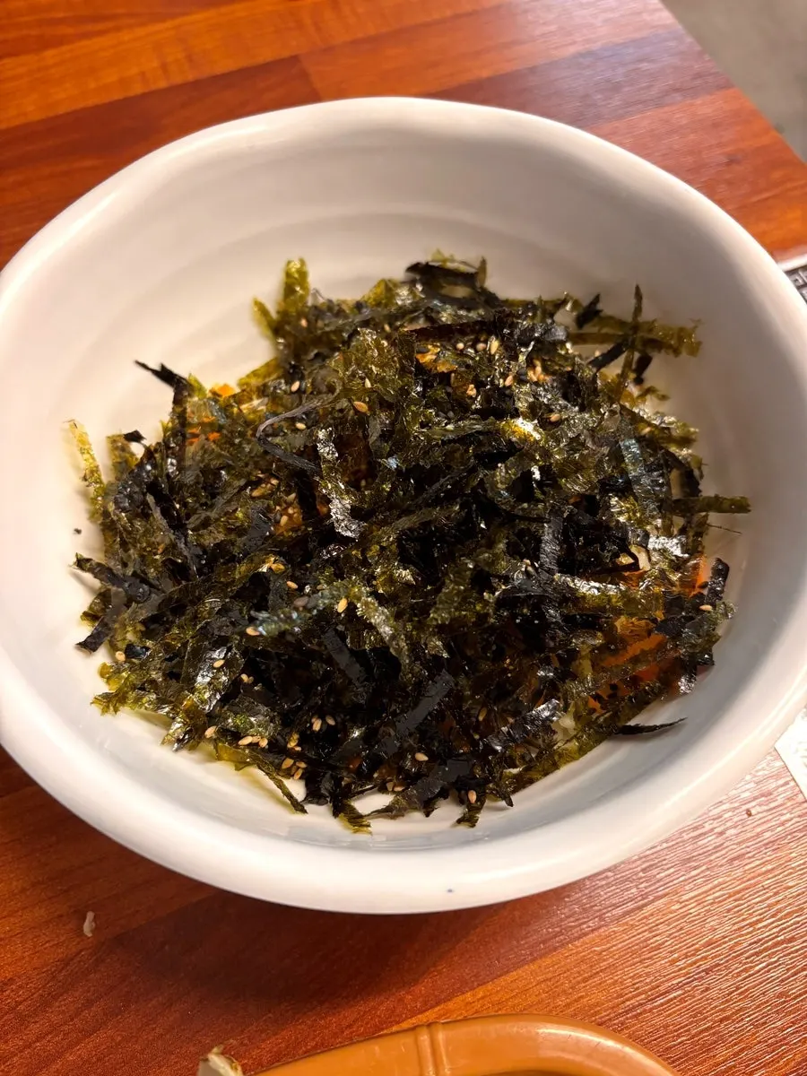 살과 콜라겐이 붙은 족발 뼈다귀