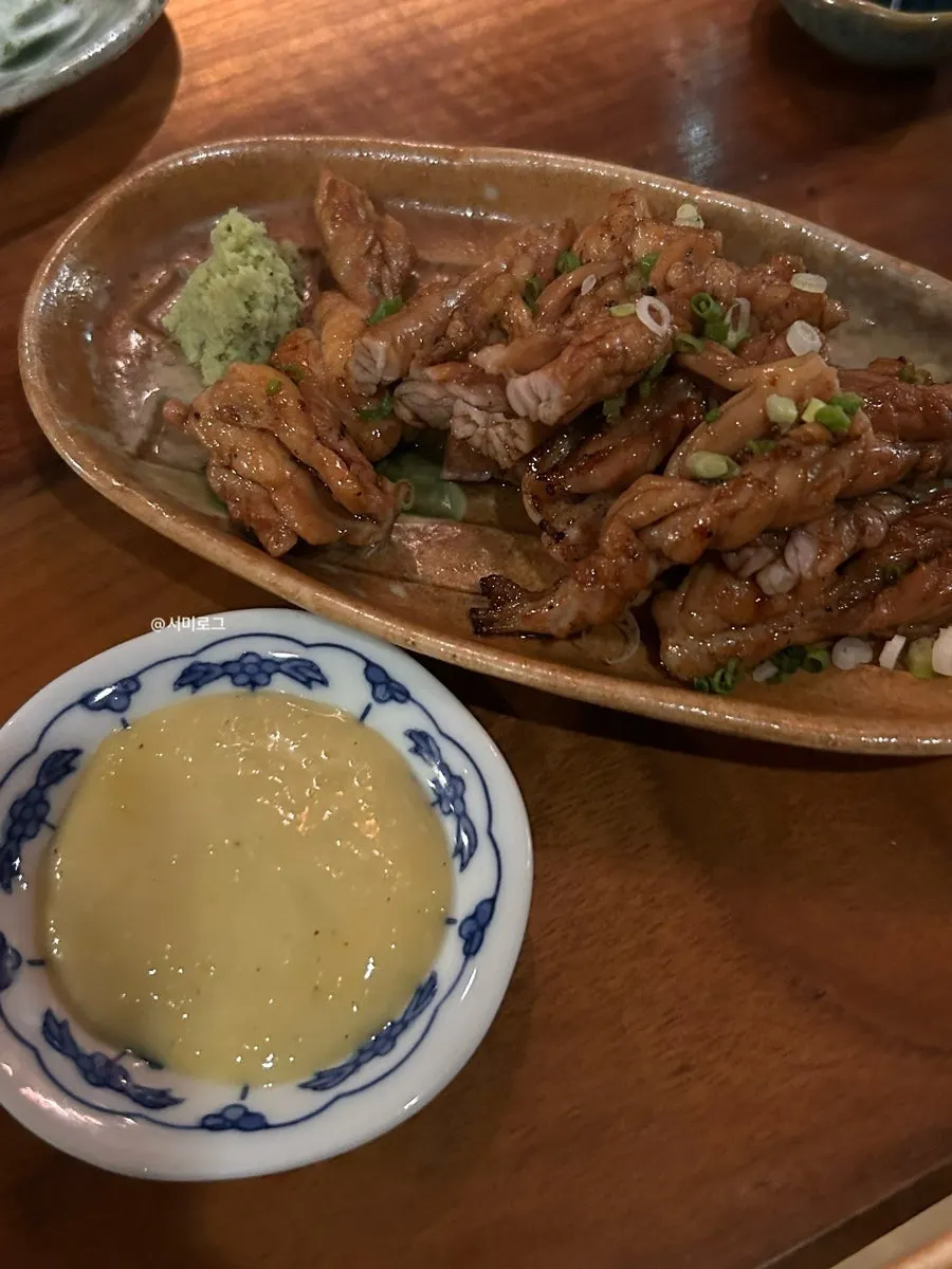 Grilled chicken neck meat with mustard sauce